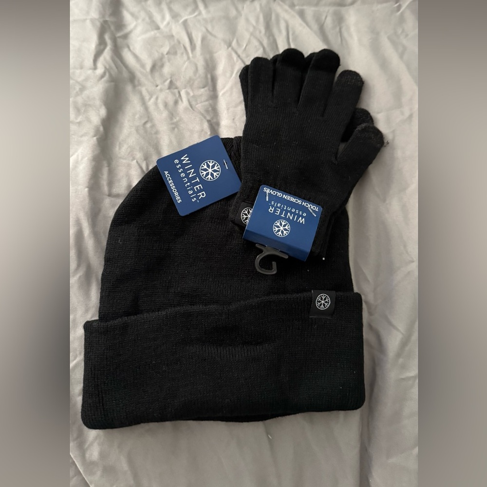 Winter Essentials Black Hat & Glove Set. Touch Screen Texting Gloves